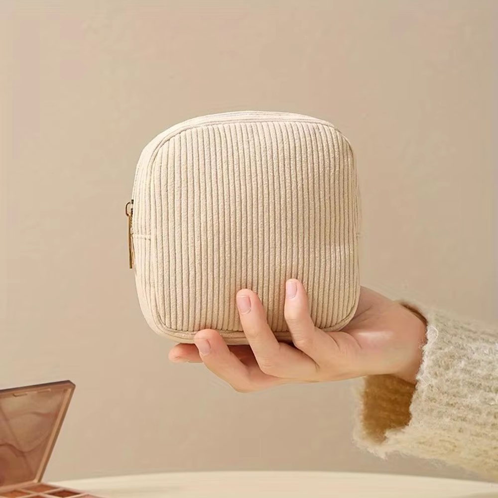 大容量サニタリーパッドバッグ 化粧品・口紅収納バッグ 下着・ - Sock Organizer Tray のレビューと価格