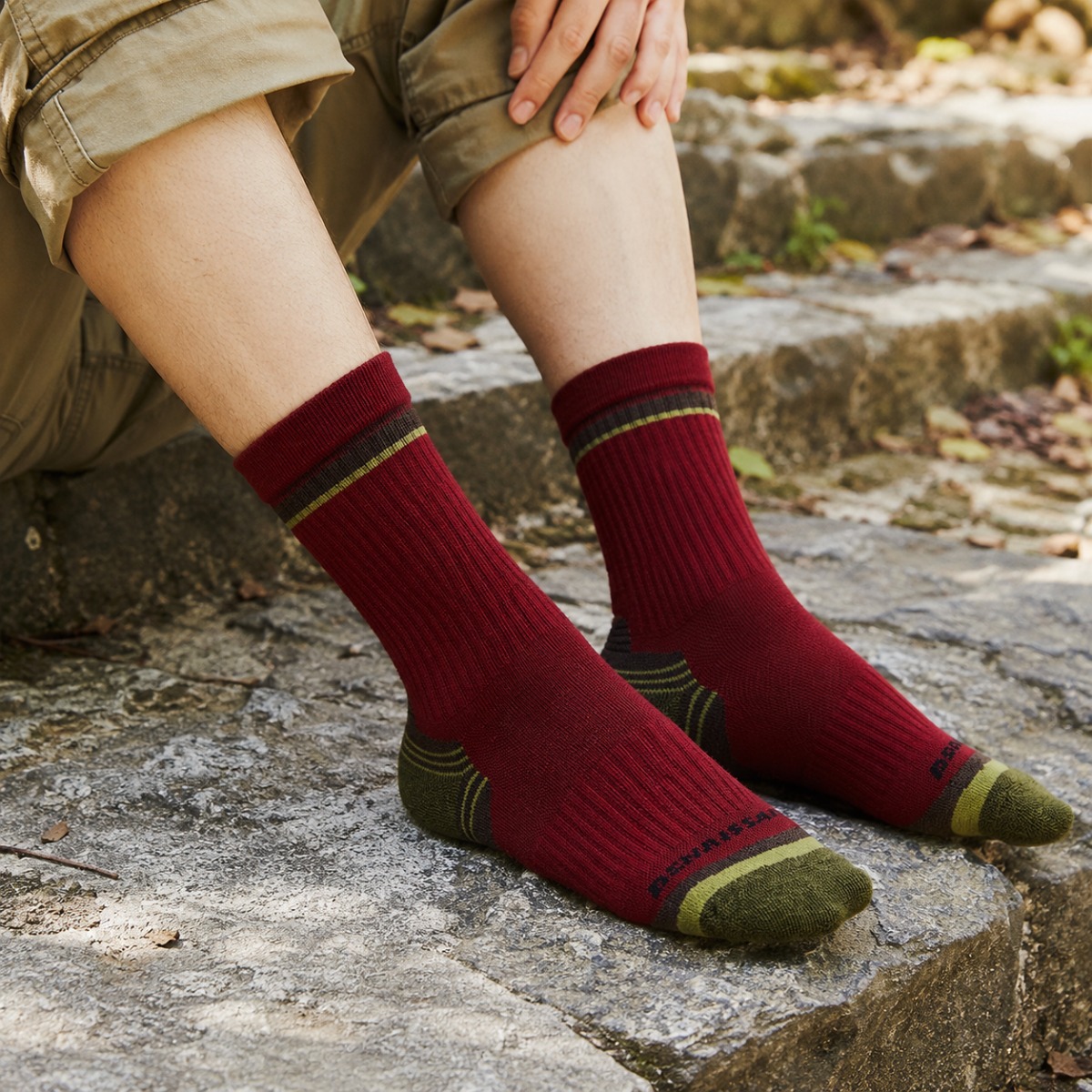 男女兼用メリノウールソックス 厚手テリークッション ミッドカ - Wool Hiking Sock のレビューと価格